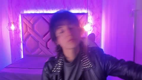   online show from 02/13/25, 12:11