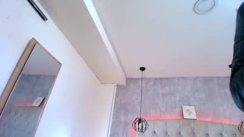   online show from 09/13/25, 12:05