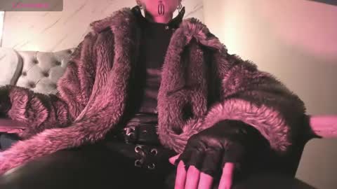   online show from 04/23/26, 12:29