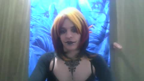 Snapshot of fiery_thot chatting on 07/26/26, 04:42 Laven online show from 07/26/26, 04:42