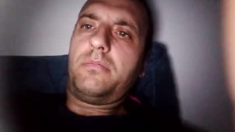Snapshot of figonik chatting on 01/16/25, 04:17 Nick online show from 01/16/25, 04:17