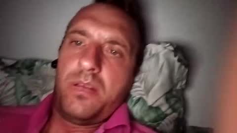 Snapshot of figonik chatting on 10/05/25, 07:34 Nick online show from 10/05/25, 07:34