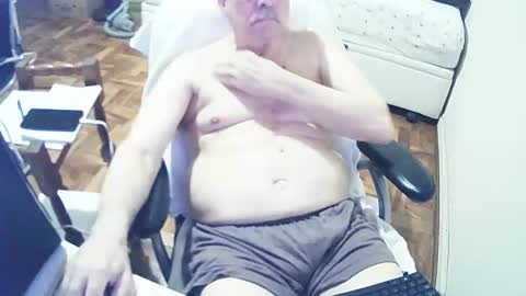 Snapshot of filhober chatting on 02/07/25, 02:40 filhober online show from 02/07/25, 02:40