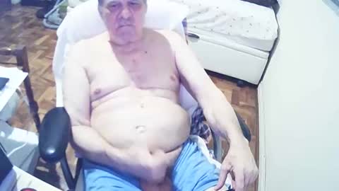 Snapshot of filhober chatting on 03/08/25, 12:11 filhober online show from 03/08/25, 12:11