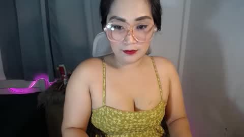filipina_jess online show from 12/15/25, 04:55