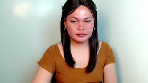 Snapshot of filipina_oh_carol chatting on 05/20/26, 01:23 miss carol online show from 05/20/26, 01:23