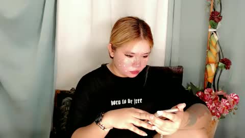 Snapshot of filipina_slutty69xxx chatting on 12/29/24, 01:28  Angela  DONT FORGET TO FOLLOW AND GIVE ME APPRECIATION online show from 12/29/24, 01:28