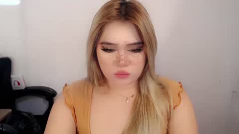 Snapshot of filipina_slutty69xxx chatting on 09/19/25, 02:35  Angela  DONT FORGET TO FOLLOW AND GIVE ME APPRECIATION online show from 09/19/25, 02:35