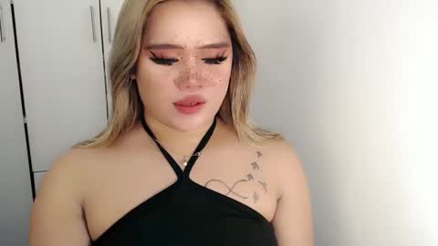 Snapshot of filipina_slutty69xxx chatting on 10/23/25, 01:27  Angela  DONT FORGET TO FOLLOW AND GIVE ME APPRECIATION online show from 10/23/25, 01:27