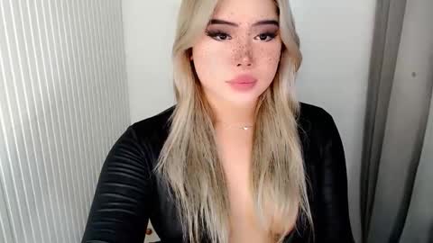  Angela  DONT FORGET TO FOLLOW AND GIVE ME APPRECIATION online show from 11/11/25, 04:23