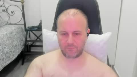 Snapshot of filippo12356 chatting on 06/20/26, 08:00 filippo12356 online show from 06/20/26, 08:00