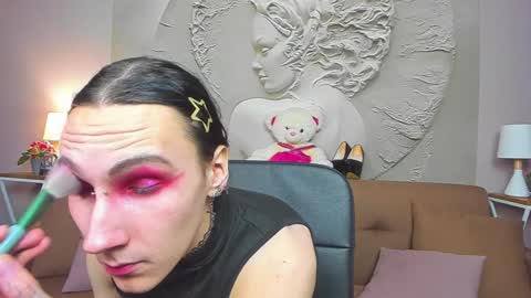 Snapshot of filldamon chatting on 01/19/25, 10:06 Honey Ill be waiting for you Tue Wed Thu Fri Sat Sun 10am-5pm online show from 01/19/25, 10:06