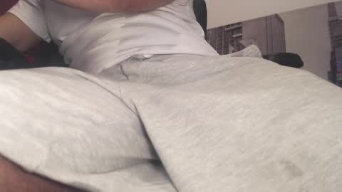 Snapshot of filouxx70 chatting on 10/24/25, 10:17 filouxx70 online show from 10/24/25, 10:17