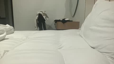 Snapshot of filouxx70 chatting on 11/24/25, 07:24 filouxx70 online show from 11/24/25, 07:24