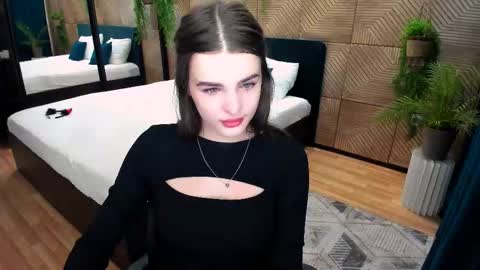 Amanda online show from 10/19/25, 10:16