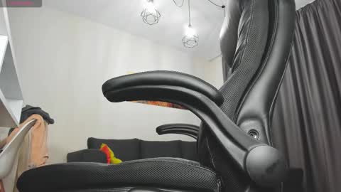 FindomGuyXXX online show from 11/04/25, 06:51