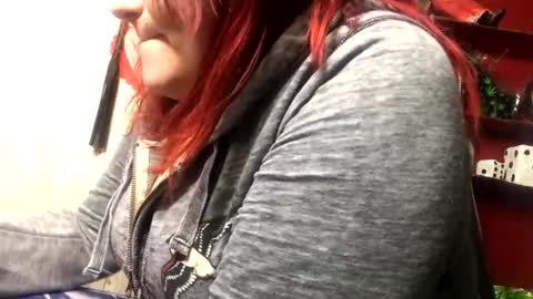 Snapshot of findommefoxi chatting on 01/30/25, 02:38 findommefoxi online show from 01/30/25, 02:38