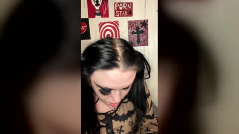 Snapshot of findommefoxi chatting on 03/01/26, 10:50 findommefoxi online show from 03/01/26, 10:50