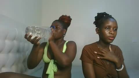 melanie online show from 10/17/25, 08:55