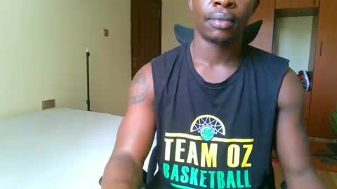 Snapshot of fineebony chatting on 05/09/26, 08:19 HOT AND SWEET online show from 05/09/26, 08:19