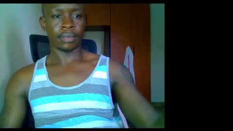 Snapshot of fineebony chatting on 05/16/26, 11:31 HOT AND SWEET online show from 05/16/26, 11:31