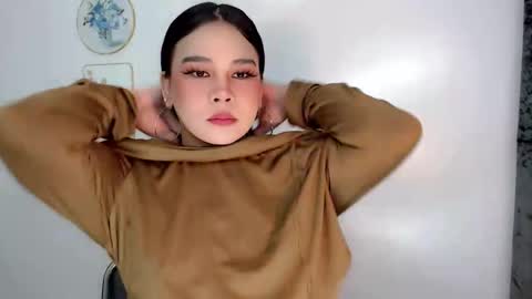 Jasmine online show from 06/06/26, 10:14