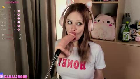 Snapshot of finish_her_ chatting on 11/16/25, 07:19 Hey. im DANA Free Lush and Domi control in pvt online show from 11/16/25, 07:19