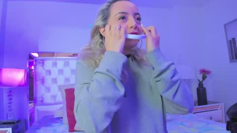 finnky1 online show from 02/11/25, 04:11