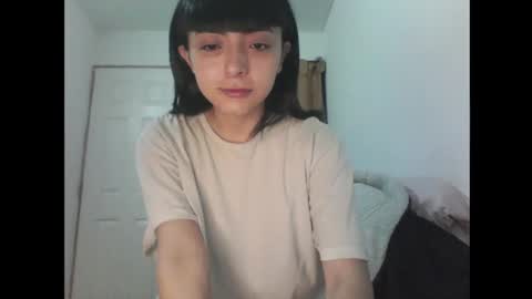 finnky1 online show from 10/16/25, 05:08