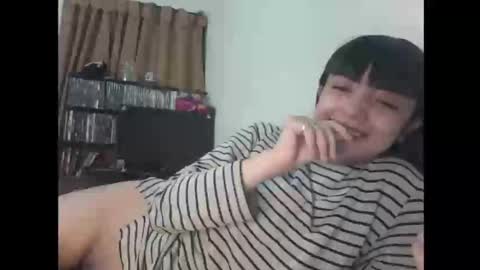 finnky1 online show from 10/21/25, 04:13