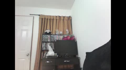 finnky1 online show from 10/25/25, 08:55