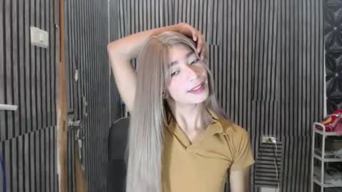 fiona908995 online show from 05/15/26, 11:28