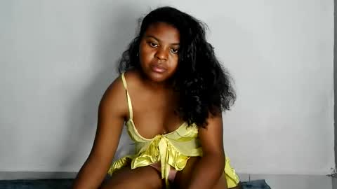 fiona_00 online show from 06/05/26, 02:23