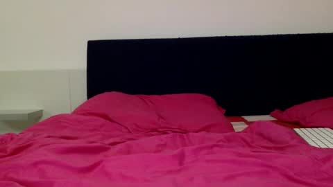 Fiona online show from 02/05/25, 01:00