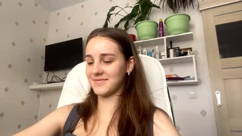 Snapshot of fionapiccard chatting on 02/21/26, 10:38 Keite wanna play Meow online show from 02/21/26, 10:38