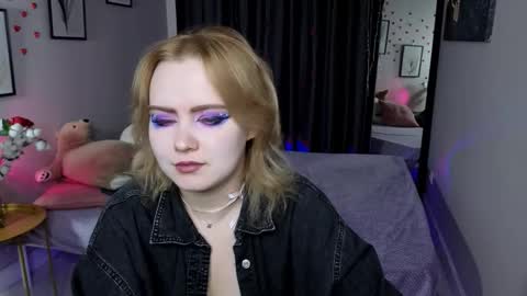 Fiona online show from 03/18/26, 10:02