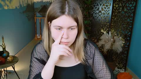 Snapshot of fioramarmoris chatting on 01/02/25, 05:03 fiora online show from 01/02/25, 05:03