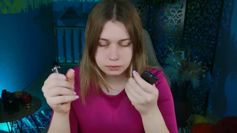 Snapshot of fioramarmoris chatting on 01/08/25, 05:05 fiora online show from 01/08/25, 05:05