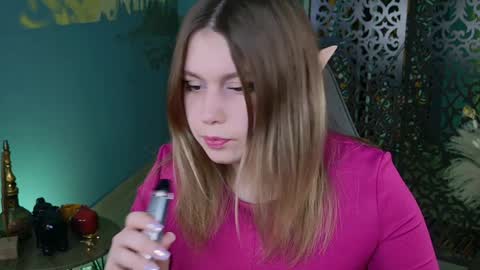 Snapshot of fioramarmoris chatting on 01/08/25, 08:06 fiora online show from 01/08/25, 08:06