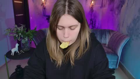 Snapshot of fioramarmoris chatting on 02/07/25, 09:58 fiora online show from 02/07/25, 09:58