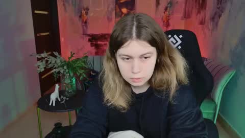 Snapshot of fioramarmoris chatting on 02/09/25, 05:08 fiora online show from 02/09/25, 05:08