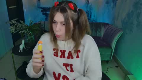 Snapshot of fioramarmoris chatting on 02/09/25, 08:11 fiora online show from 02/09/25, 08:11