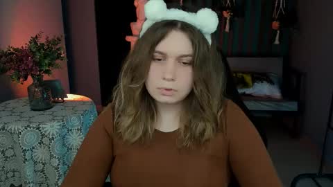 Snapshot of fioramarmoris chatting on 02/13/25, 01:59 fiora online show from 02/13/25, 01:59