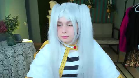 Snapshot of fioramarmoris chatting on 02/22/25, 11:24 fiora online show from 02/22/25, 11:24