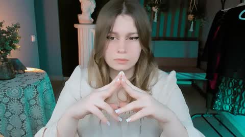 Snapshot of fioramarmoris chatting on 02/28/25, 04:20 fiora online show from 02/28/25, 04:20