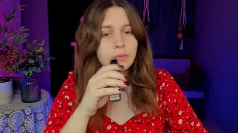 Snapshot of fioramarmoris chatting on 09/19/25, 05:20 fiora online show from 09/19/25, 05:20