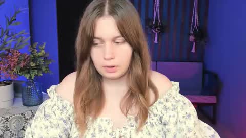 Snapshot of fioramarmoris chatting on 09/20/25, 09:54 fiora online show from 09/20/25, 09:54