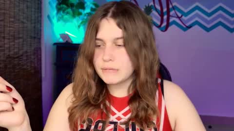 Snapshot of fioramarmoris chatting on 09/25/25, 02:32 fiora online show from 09/25/25, 02:32