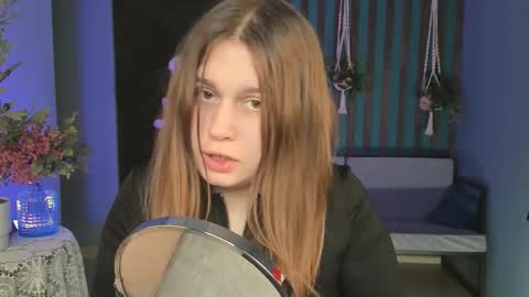 Snapshot of fioramarmoris chatting on 10/05/25, 05:50 fiora online show from 10/05/25, 05:50