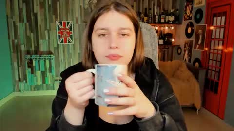 Snapshot of fioramarmoris chatting on 01/19/26, 05:33 fiora online show from 01/19/26, 05:33